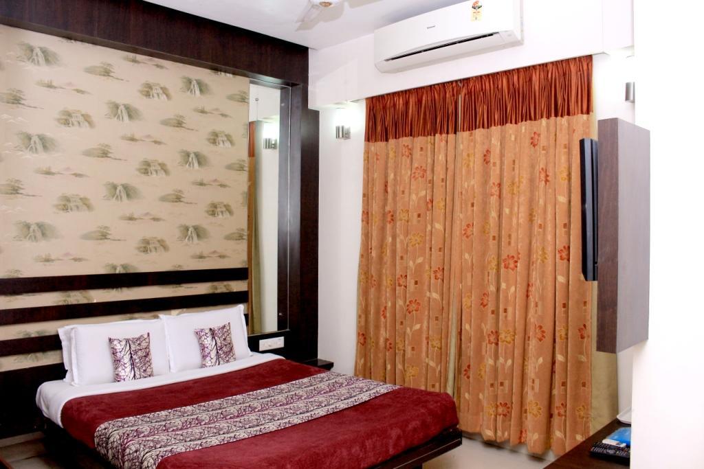Hotel Aarya Inn Raipur  Exterior photo
