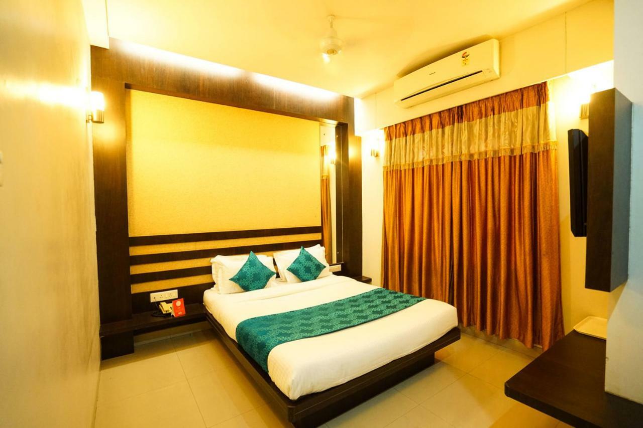 Hotel Aarya Inn Raipur  Exterior photo
